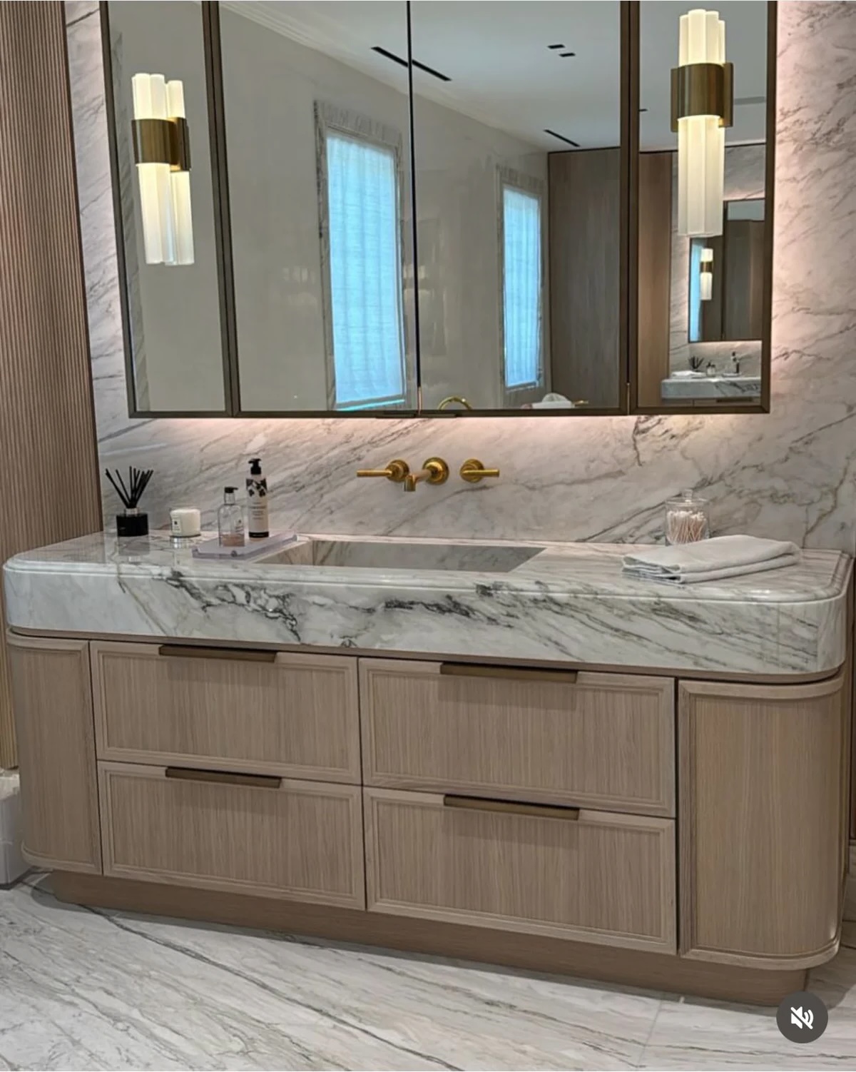 Báo Giá Đá Granite Lavabo Phụ Thuộc Vào Những Yếu Tố Nào?