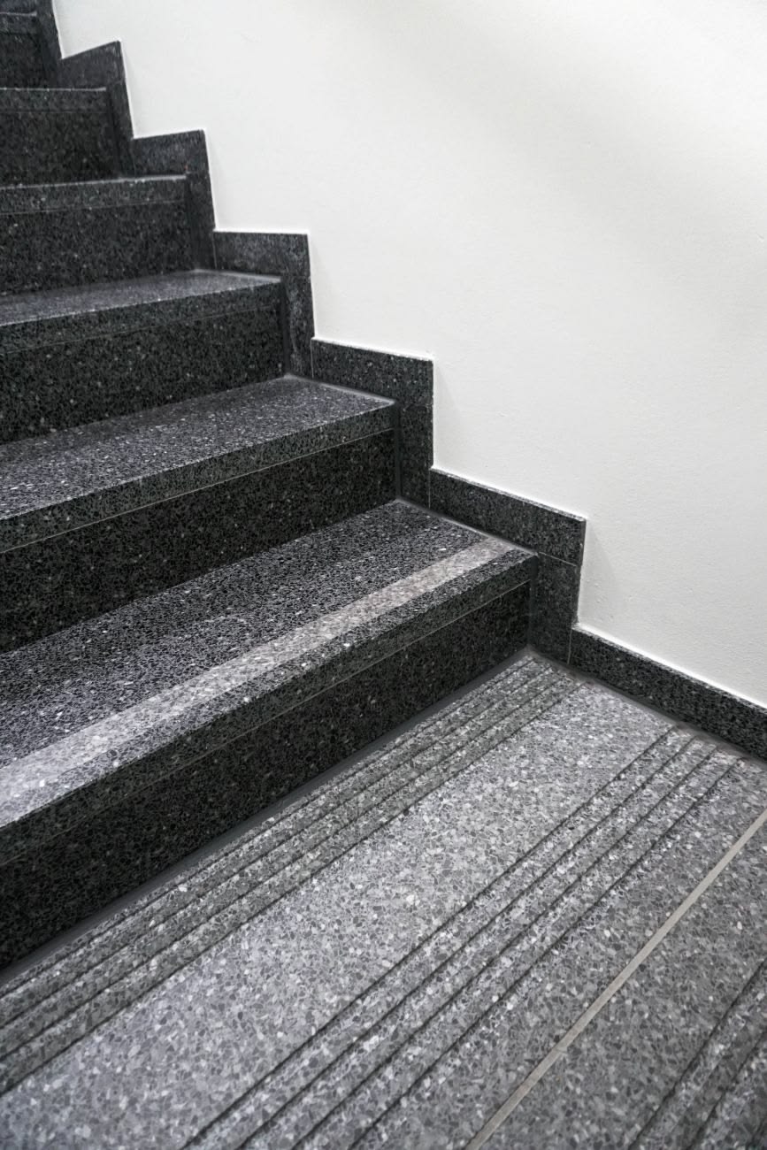 Đá Granite Cầu Thang Có Tốt Không?